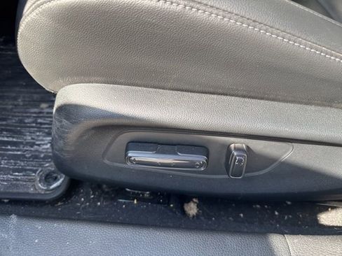 Used 2023 Honda Civic Touring image 12