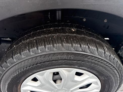 Used 2024 Ford Transit 250 Low Roof w/ Exterior Upgrade Package image 26