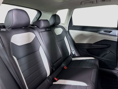 New 2026 Volkswagen Taos SEL AWD/4WD image 28