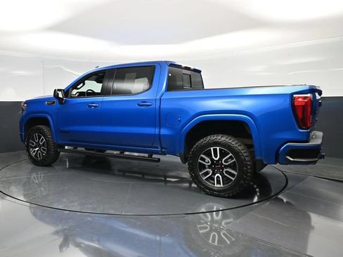 Used 2023 GMC Sierra 1500 AT4 w/ AT4 Premium Package AWD/4WD image 10