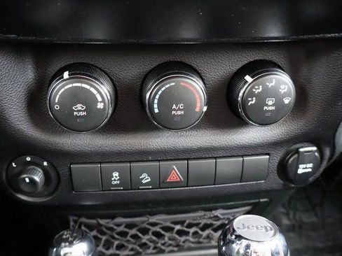 Used 2017 Jeep Wrangler Unlimited Sport image 21