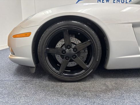 Used 2005 Chevrolet Corvette Coupe RWD image 11
