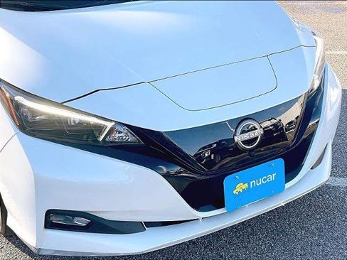 Certified 2024 Nissan Leaf SV Plus image 30