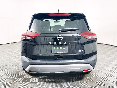 Used 2023 Nissan Rogue SV FWD image 7