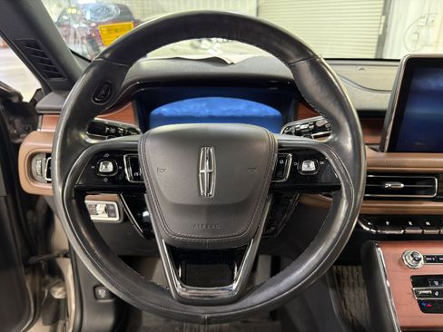 Used 2021 Lincoln Aviator Grand Touring w/ Elements Package Plus image 17