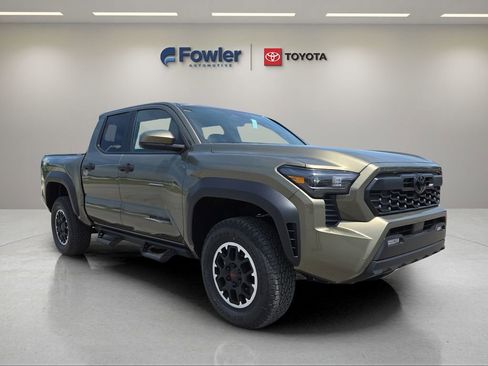 New 2026 Toyota Tacoma TRD Off-Road AWD/4WD image 1