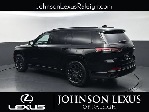 Used 2024 Jeep Grand Cherokee L Summit w/ Advanced Protech Group IV AWD/4WD image 7
