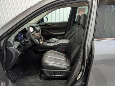 Used 2023 INFINITI QX60 Luxe w/ Cargo Package AWD/4WD image 16