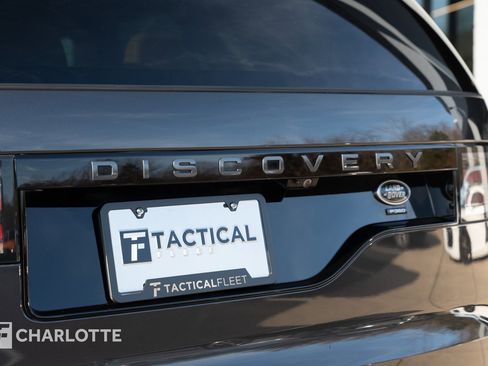 Used 2023 Land Rover Discovery HSE R-Dynamic image 13