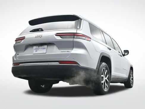 Used 2023 Jeep Grand Cherokee L Limited image 38