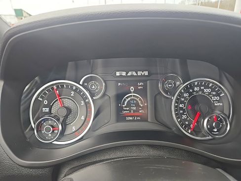 Used 2024 RAM 3500 Big Horn AWD/4WD image 12