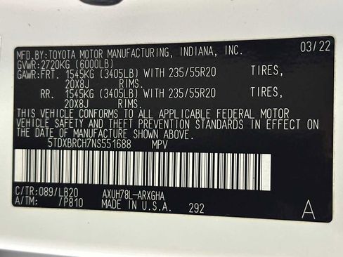 Certified 2022 Toyota Highlander Limited image 32