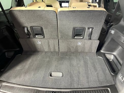 Used 2023 Jeep Grand Cherokee L Limited image 31