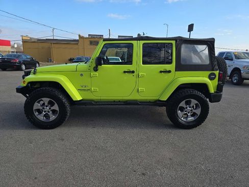 Used 2016 Jeep Wrangler Unlimited Sahara image 8