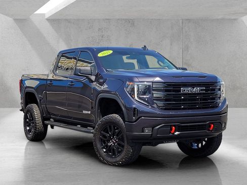 Used 2022 GMC Sierra 1500 Elevation w/ LPO, Elevation Black Package image 1