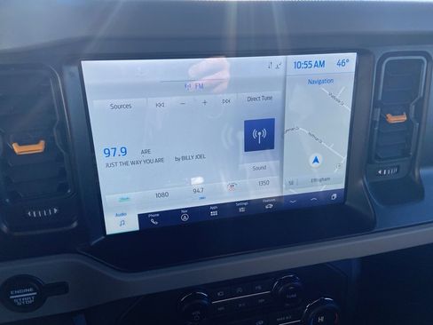 Used 2021 Ford Bronco Badlands image 14