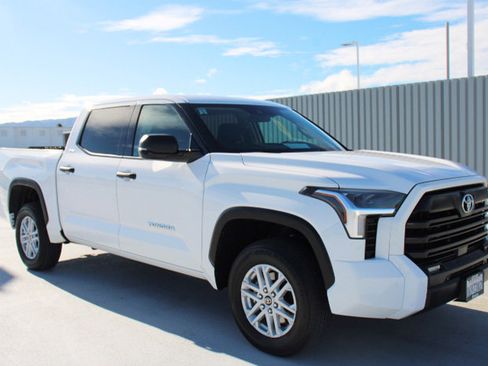 Used 2022 Toyota Tundra SR5 image 2