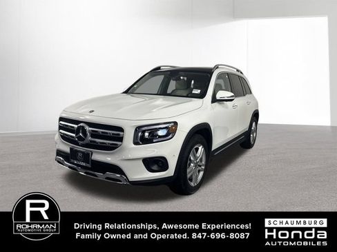 Used 2022 Mercedes-Benz GLB 250 4MATIC image 2