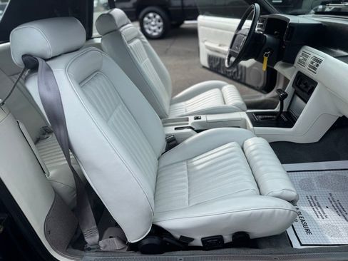 Used 1990 Ford Mustang LX RWD image 28