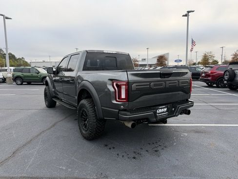 Certified 2019 Ford F150 Raptor w/ Equipment Group 801A Mid image 5