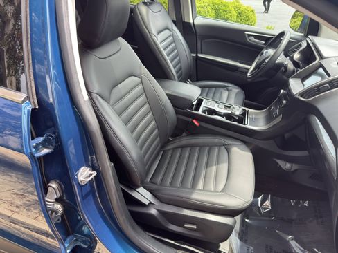Used 2020 Ford Edge SEL w/ Convenience Package AWD/4WD image 18