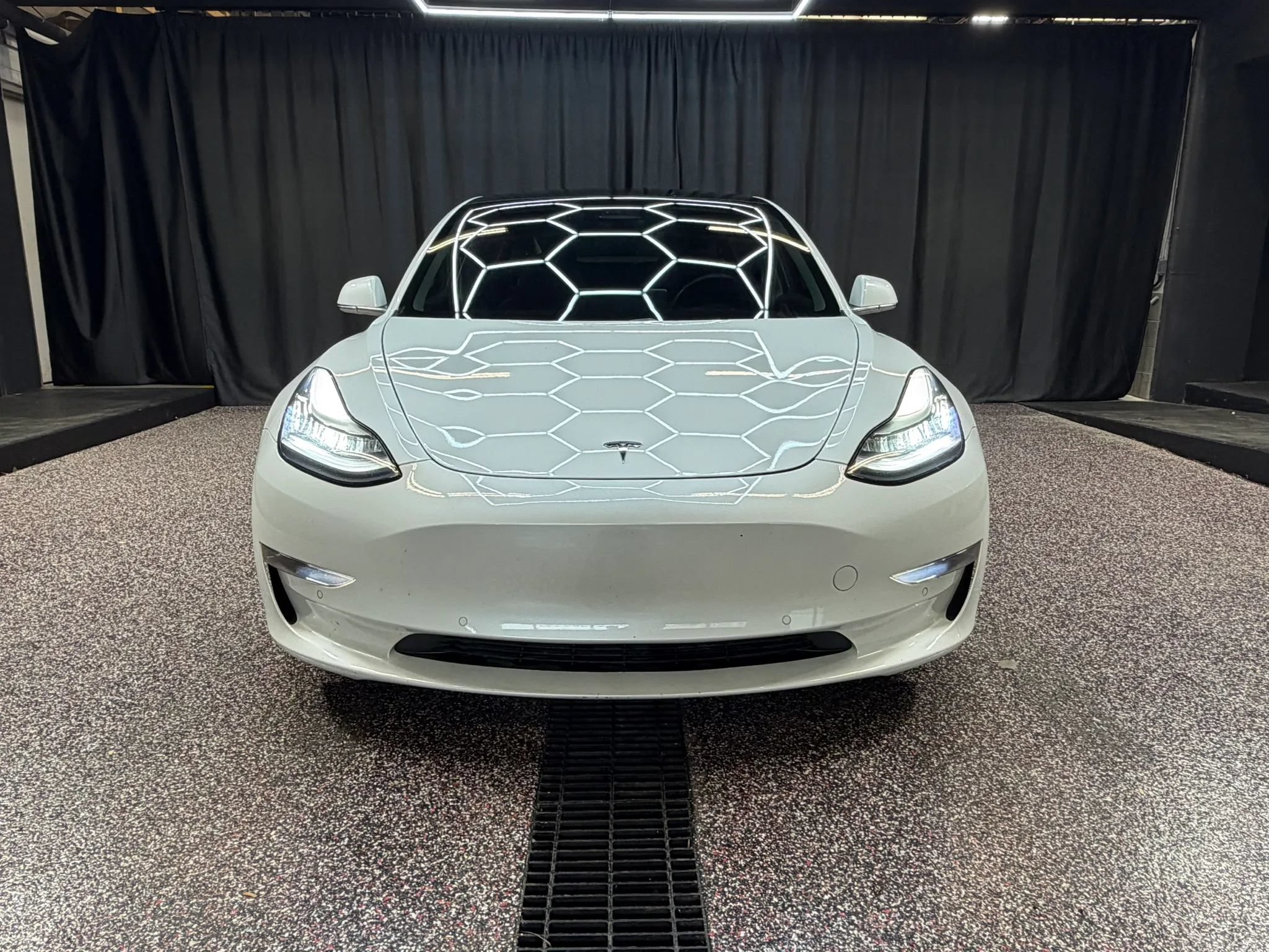 Used 2020 Tesla Model 3 Long Range AWD/4WD image 2