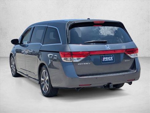 Used 2016 Honda Odyssey Touring Elite image 8