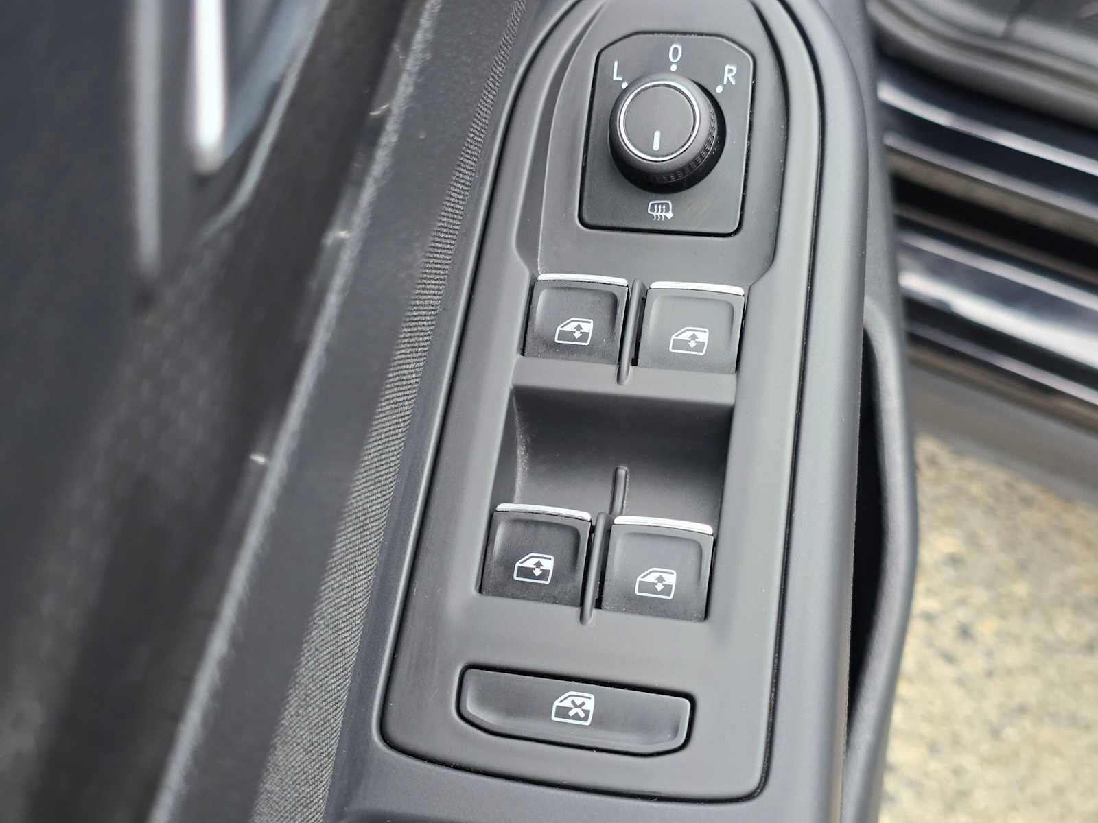 Used 2022 Volkswagen GTI S FWD image 21