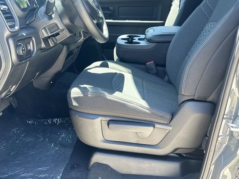 New 2026 RAM 2500 Tradesman AWD/4WD image 9