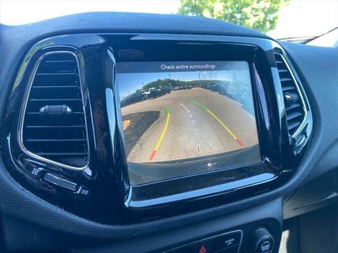 Certified 2019 Jeep Compass Limited AWD/4WD image 13