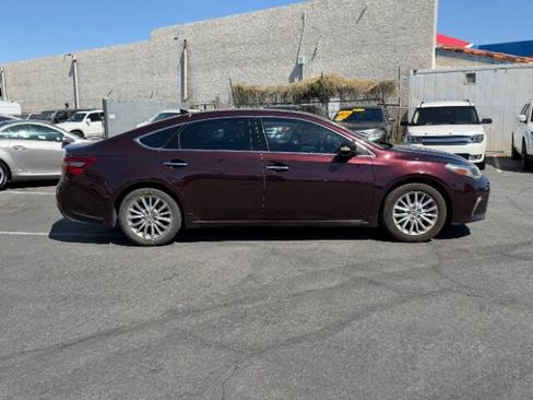 Used 2016 Toyota Avalon Limited w/ Toyota Safety Sense Package FWD image 2
