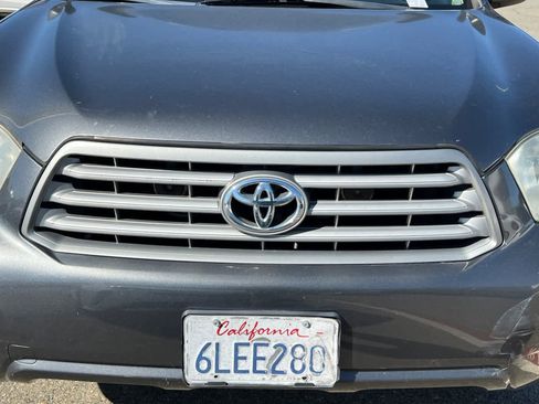 Used 2010 Toyota Highlander SE image 9