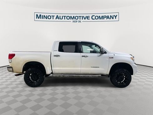 Used 2011 Toyota Tundra Limited w/ Memory Pkg image 9