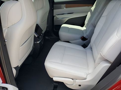 New 2026 Cadillac Vistiq Luxury image 20