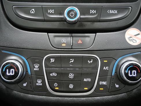 Used 2024 Chevrolet Malibu LT FWD image 19