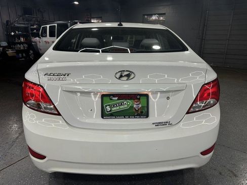 Used 2017 Hyundai Accent SE image 5