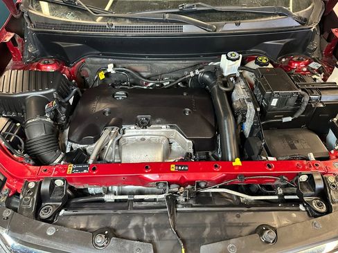 Used 2018 Chevrolet Equinox Premier AWD/4WD image 24