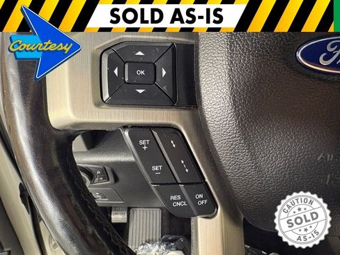 Used 2017 Ford F150 Platinum w/ Equipment Group 701A Luxury RWD image 24