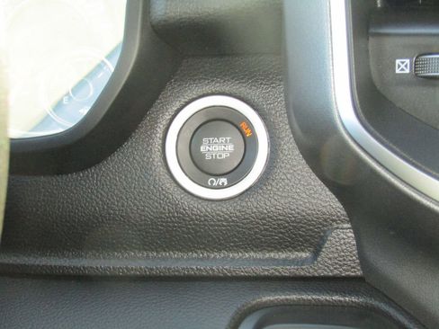 Used 2025 RAM 1500 Big Horn image 33