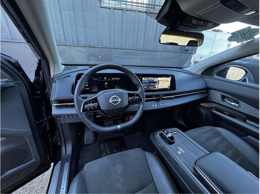 Used 2024 Nissan Ariya AWD image 2