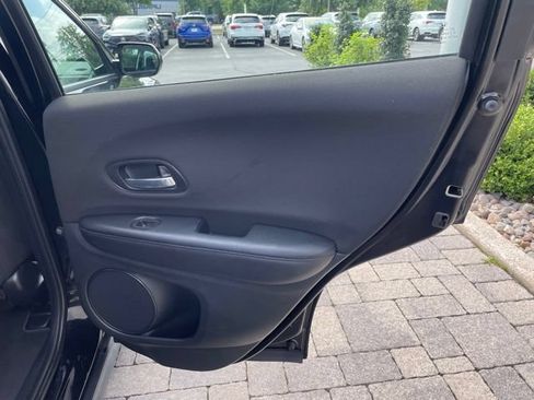 Used 2018 Honda HR-V LX image 20