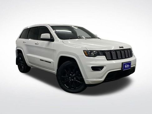 Certified 2020 Jeep Grand Cherokee Altitude image 42