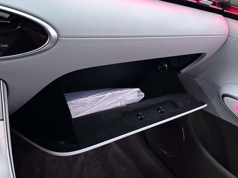 Used 2026 Genesis GV70 2.5T Advanced image 33