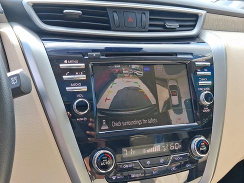 Used 2021 Nissan Murano SV w/ SV Special Edition Package FWD image 17