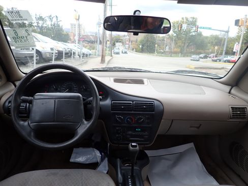 Used 1998 Chevrolet Cavalier Sedan w/ Preferred Equipment Group 1 image 23