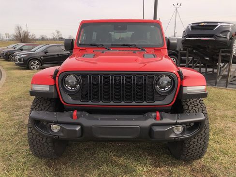Used 2024 Jeep Wrangler Unlimited Rubicon image 8