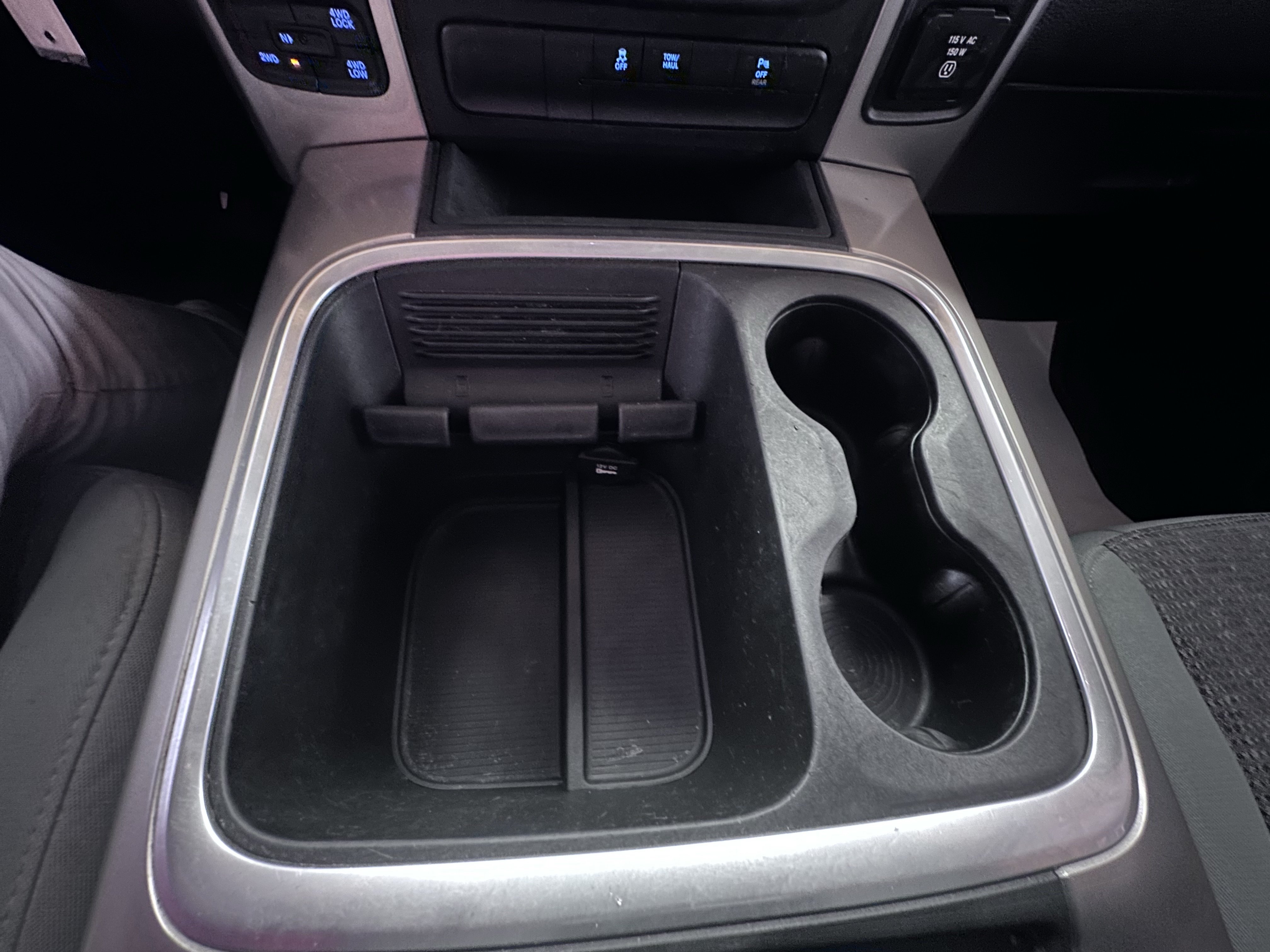 Used 2019 RAM 1500 Classic SLT w/ Luxury Group AWD/4WD image 46