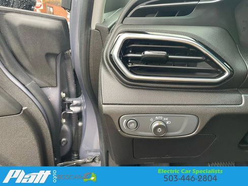 Used 2022 Chevrolet Bolt LT w/ Infotainment Package image 24