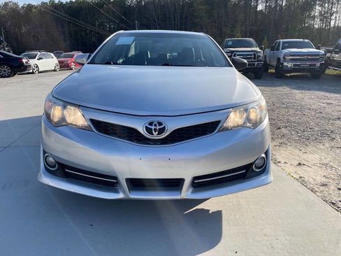 Used 2014 Toyota Camry SE w/ Fleet Convenience Package FWD image 3