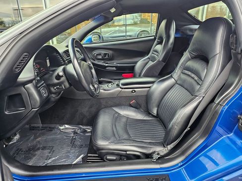 Used 2002 Chevrolet Corvette Convertible w/ Preferred Equipment Group2 image 17